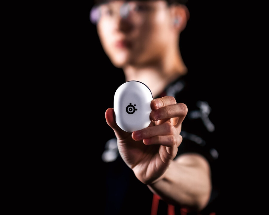 arctis gamebuds for playstation - blemished box